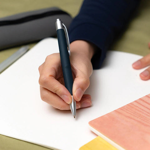Woodgrain Notebooks are available in four colors from Awagami Factory. Version 6